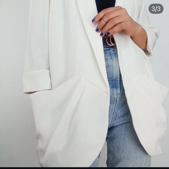 Jennifer Lopez Classic White Blazer - Picture 2 of 6